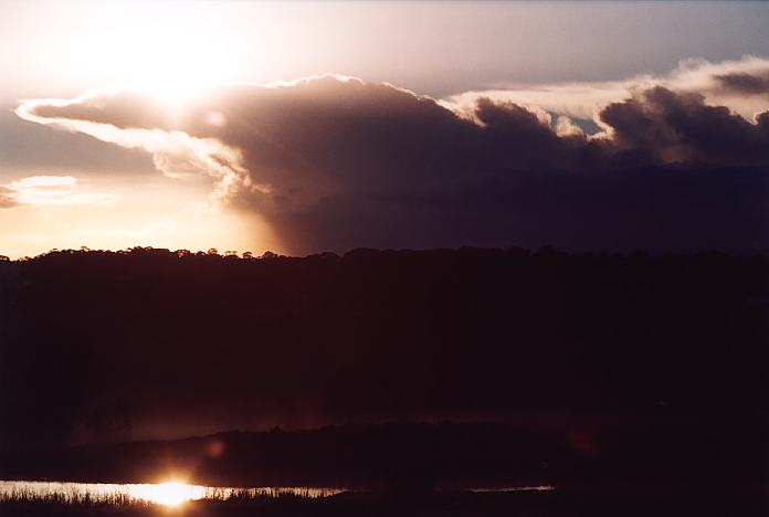 thunderstorm cumulonimbus_incus : Schofields, NSW   28 August 2001