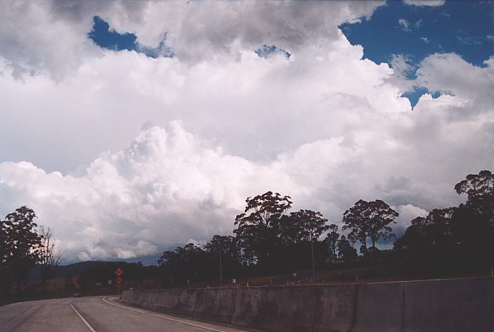 cumulonimbus supercell_thunderstorm : End of Bulahdelah bypass northern side, NSW   3 October 2001