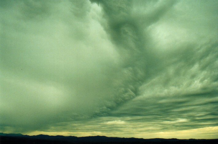 shelfcloud shelf_cloud : McLeans Ridges, NSW   26 October 2001