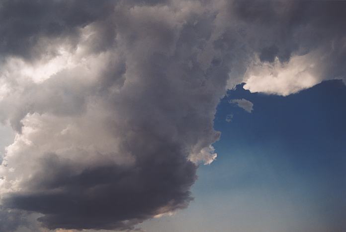 cumulonimbus thunderstorm_base : near Urunga, NSW   4 December 2001