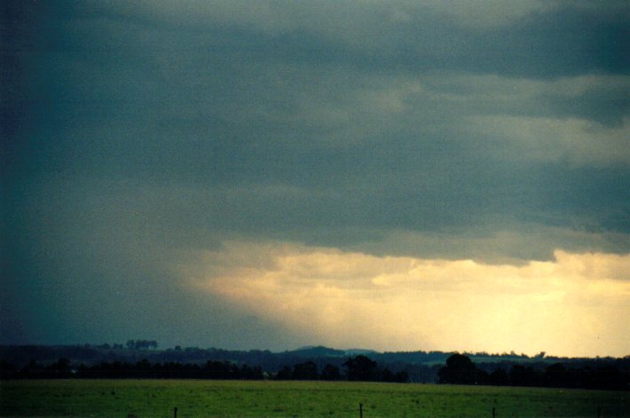 raincascade precipitation_cascade : N of Casino, NSW   30 December 2001