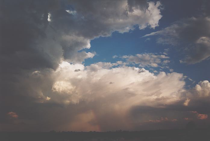 thunderstorm cumulonimbus_incus : Schofields, NSW   7 March 2002