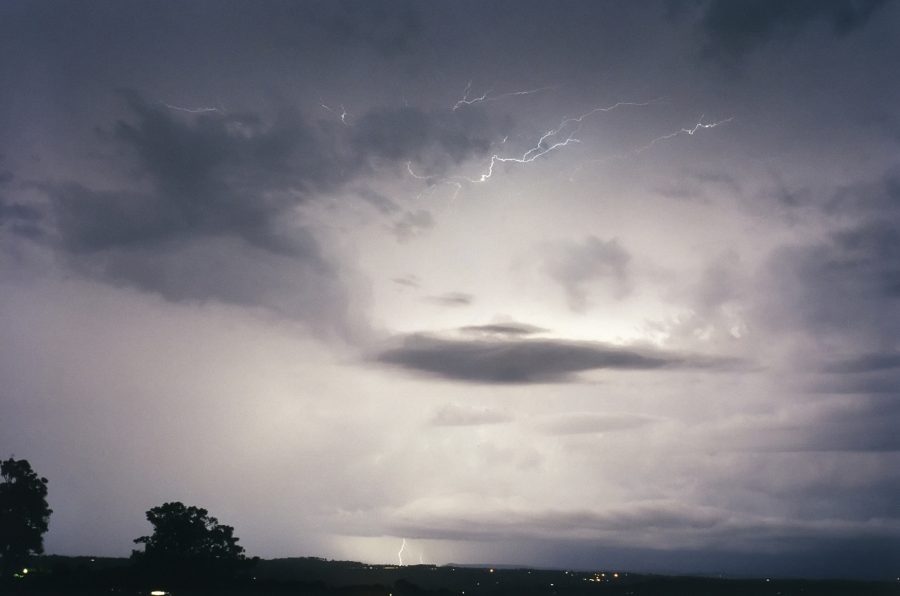 lightning lightning_bolts : McLeans Ridges, NSW   26 March 2002