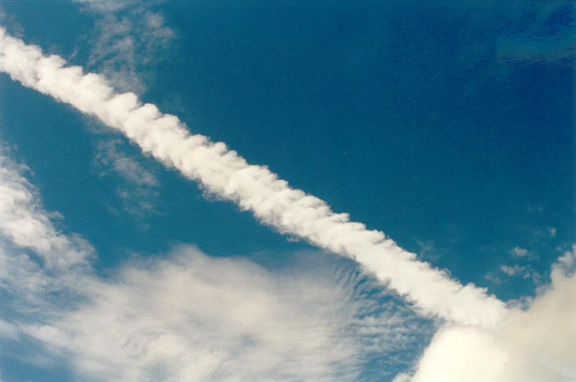 cirrus cirrus_cloud : McLeans Ridges, NSW   16 April 2002