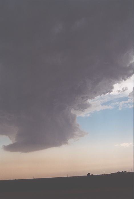 cumulonimbus supercell_thunderstorm : near Hart, Texas, USA   4 June 2002