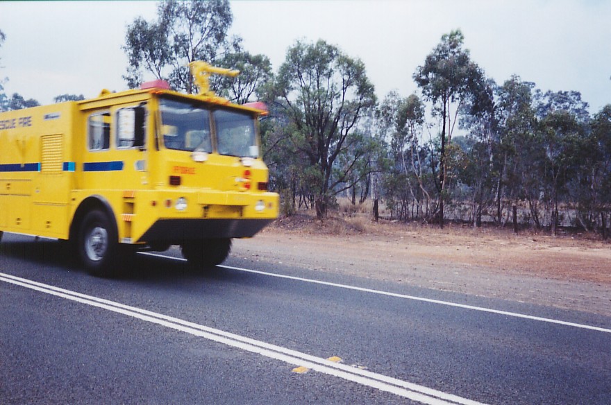 contributions received : Londonderry fires, NSW<BR>Photo by Brett Vilnis   26 November 2002