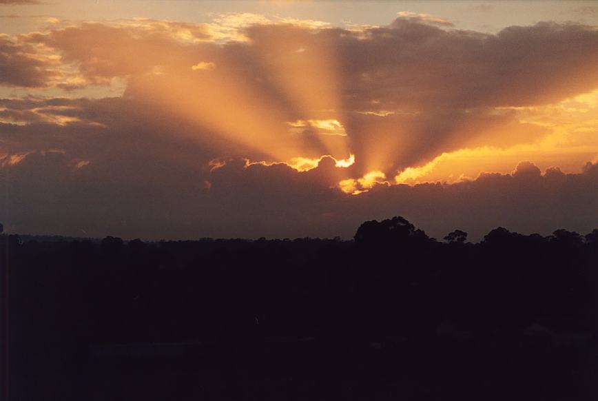 sunrise sunrise_pictures : Schofields, NSW   7 December 2002