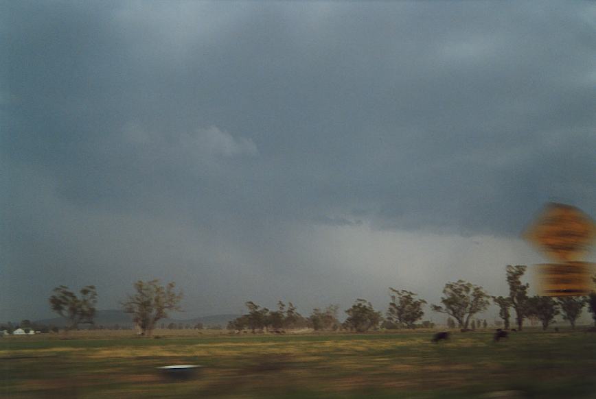 cumulonimbus thunderstorm_base : N of Gunnedah, NSW   23 December 2002