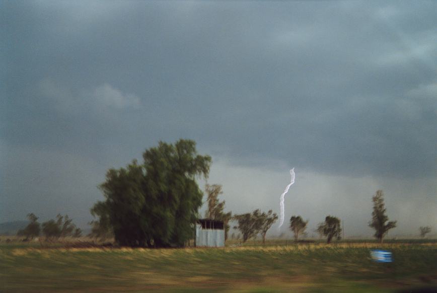 lightning lightning_bolts : N of Gunnedah, NSW   23 December 2002