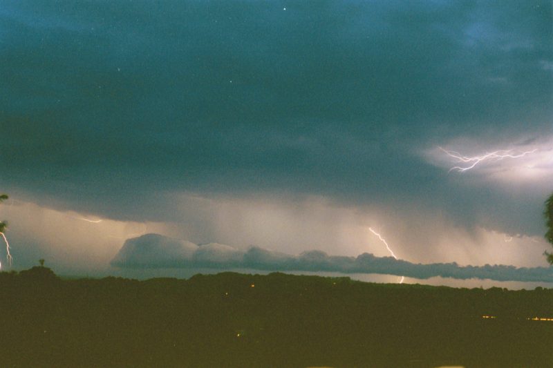 rollcloud roll_cloud : Alstonville, NSW   8 January 2003