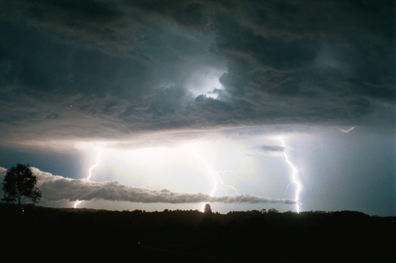 lightning lightning_bolts : Alstonville, NSW   8 January 2003