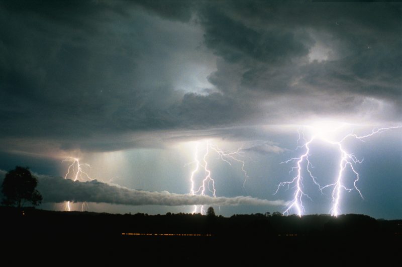 lightning lightning_bolts : Alstonville, NSW   8 January 2003