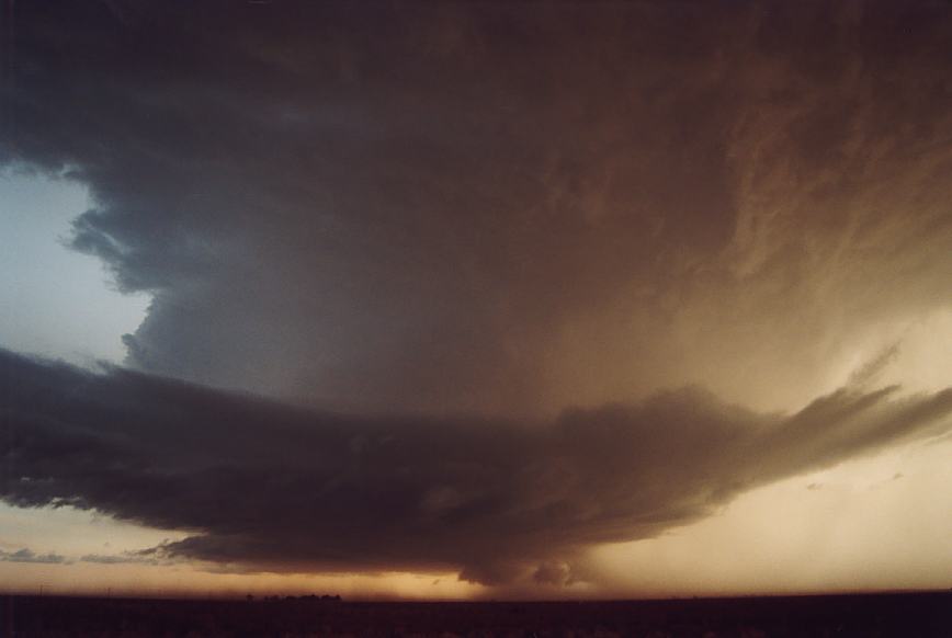 wallcloud thunderstorm_wall_cloud : Littlefield, Texas, USA   3 June 2003