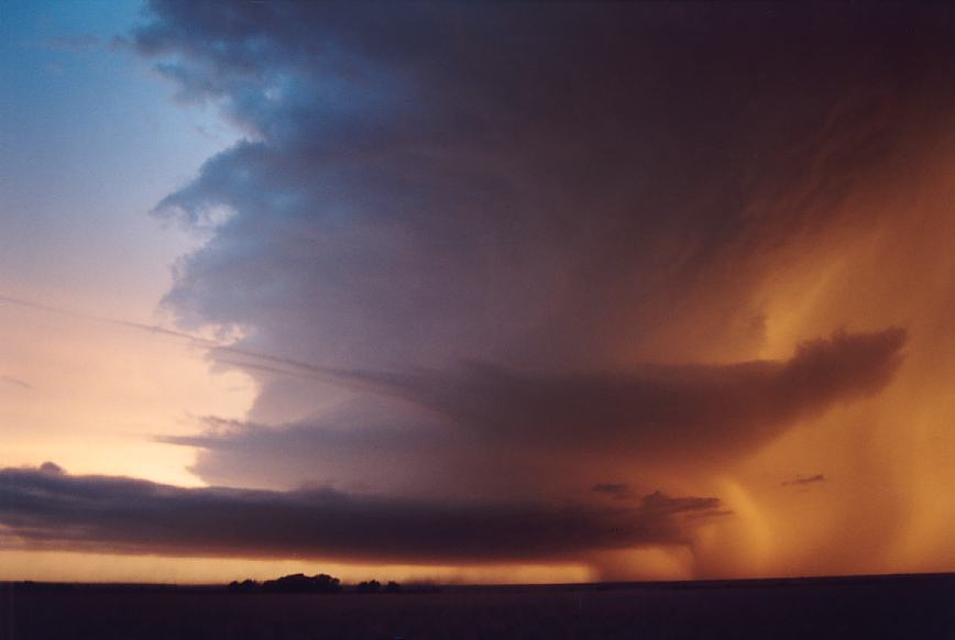 cumulonimbus supercell_thunderstorm : near Levelland, Texas, USA   3 June 2003