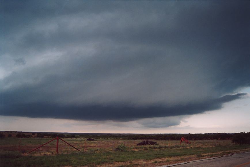 cumulonimbus supercell_thunderstorm : near Olney, Texas, USA   12 June 2003