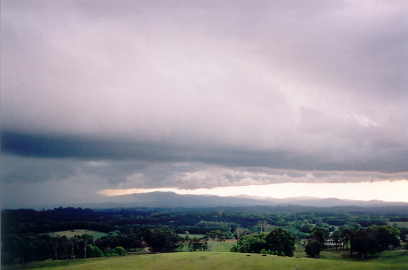 shelfcloud shelf_cloud : Wollongbar, NSW   16 October 2003