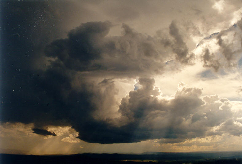 cumulonimbus thunderstorm_base : Mallanganee NSW   25 October 2003