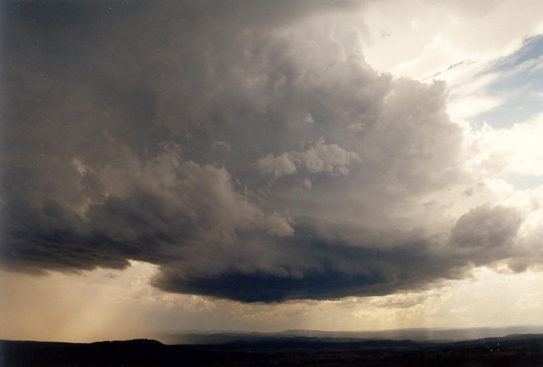 updraft thunderstorm_updrafts : Mallanganee NSW   25 October 2003