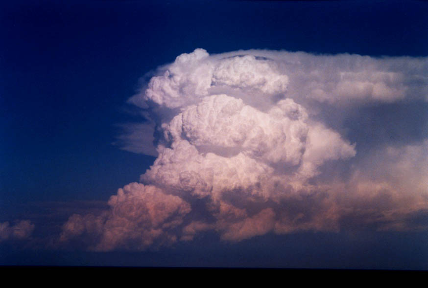 thunderstorm cumulonimbus_incus : near Manly, NSW   30 January 2004