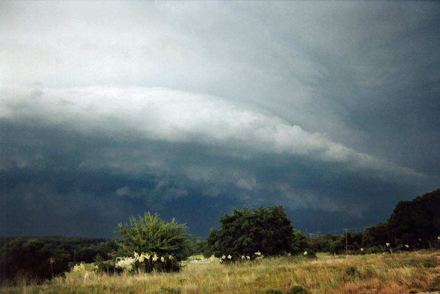 shelfcloud shelf_cloud : N of Weatherford, Texas, USA   1 June 2004