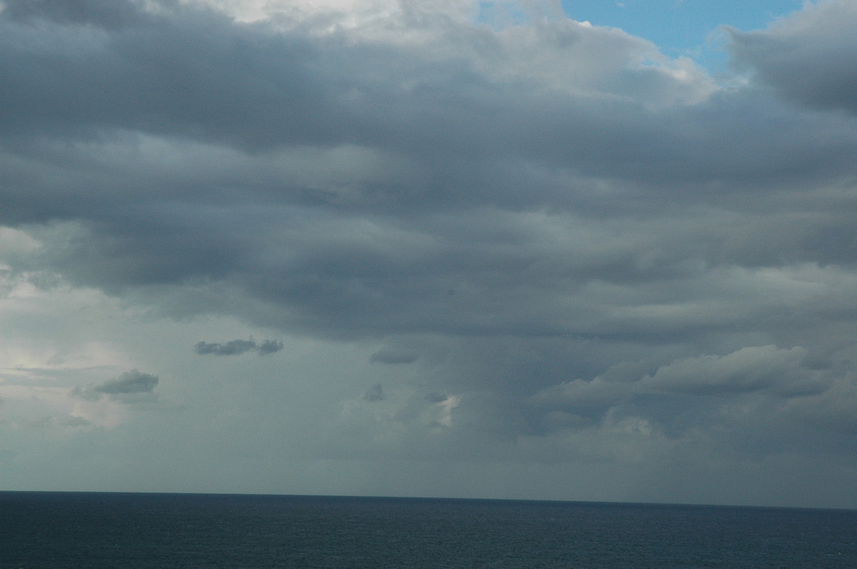 stratocumulus stratocumulus_cloud : Cabarita, NSW   15 July 2004