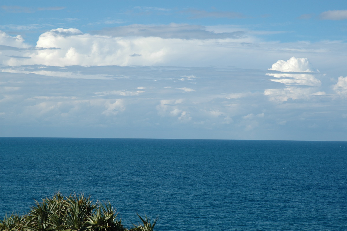 thunderstorm cumulonimbus_incus : Cabarita, NSW   16 July 2004