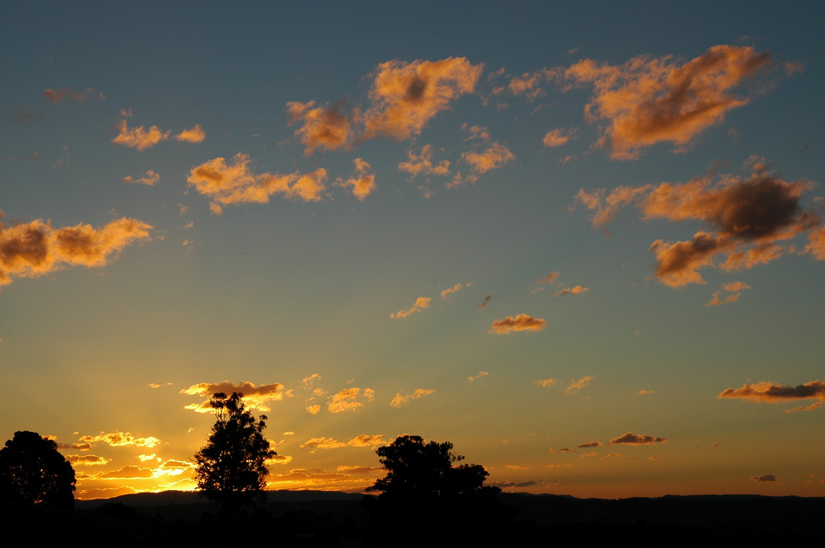 sunset sunset_pictures : McLeans Ridges, NSW   4 August 2004