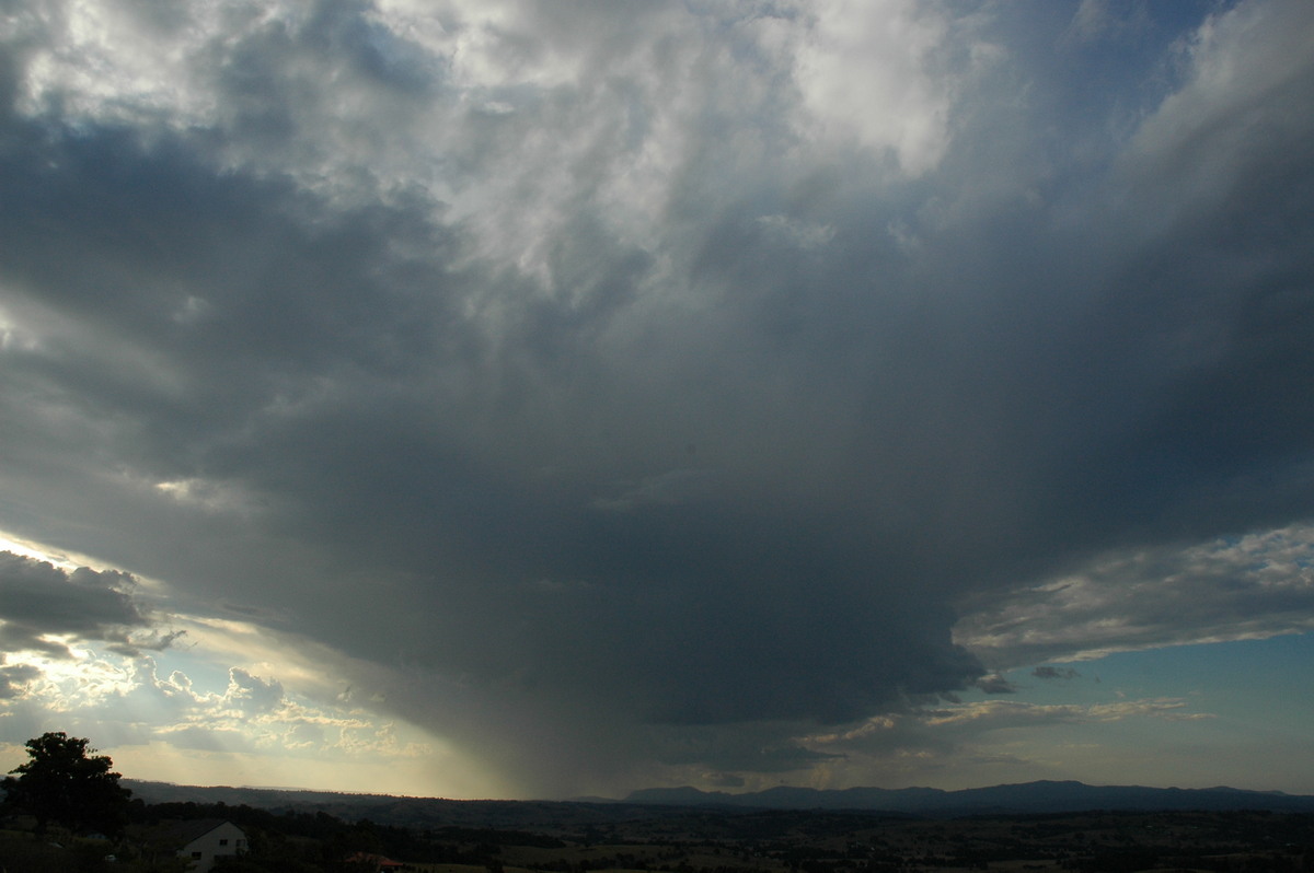 anvil thunderstorm_anvils : McLeans Ridges, NSW   26 August 2004