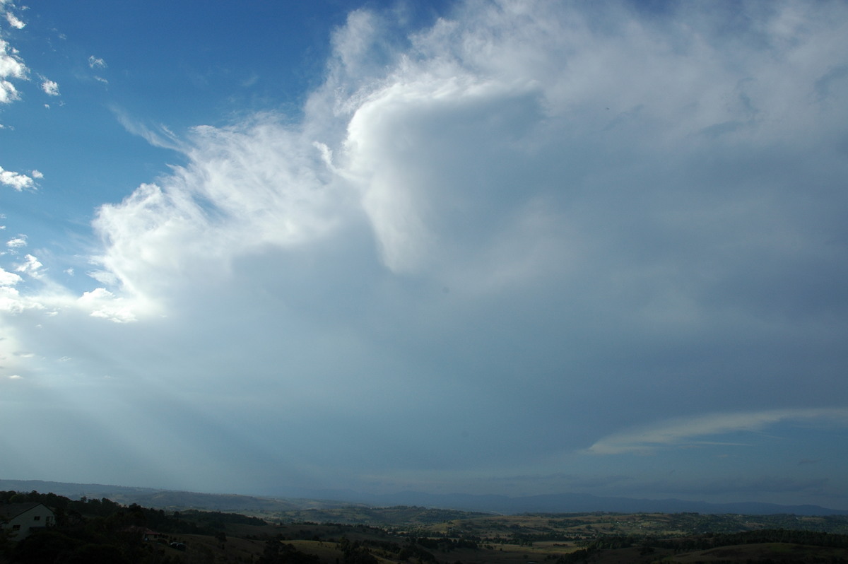 anvil thunderstorm_anvils : McLeans Ridges, NSW   1 October 2004