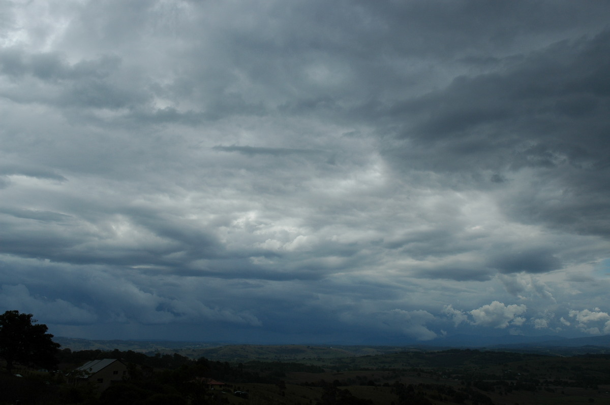 cumulonimbus thunderstorm_base : McLeans Ridges, NSW   21 October 2004