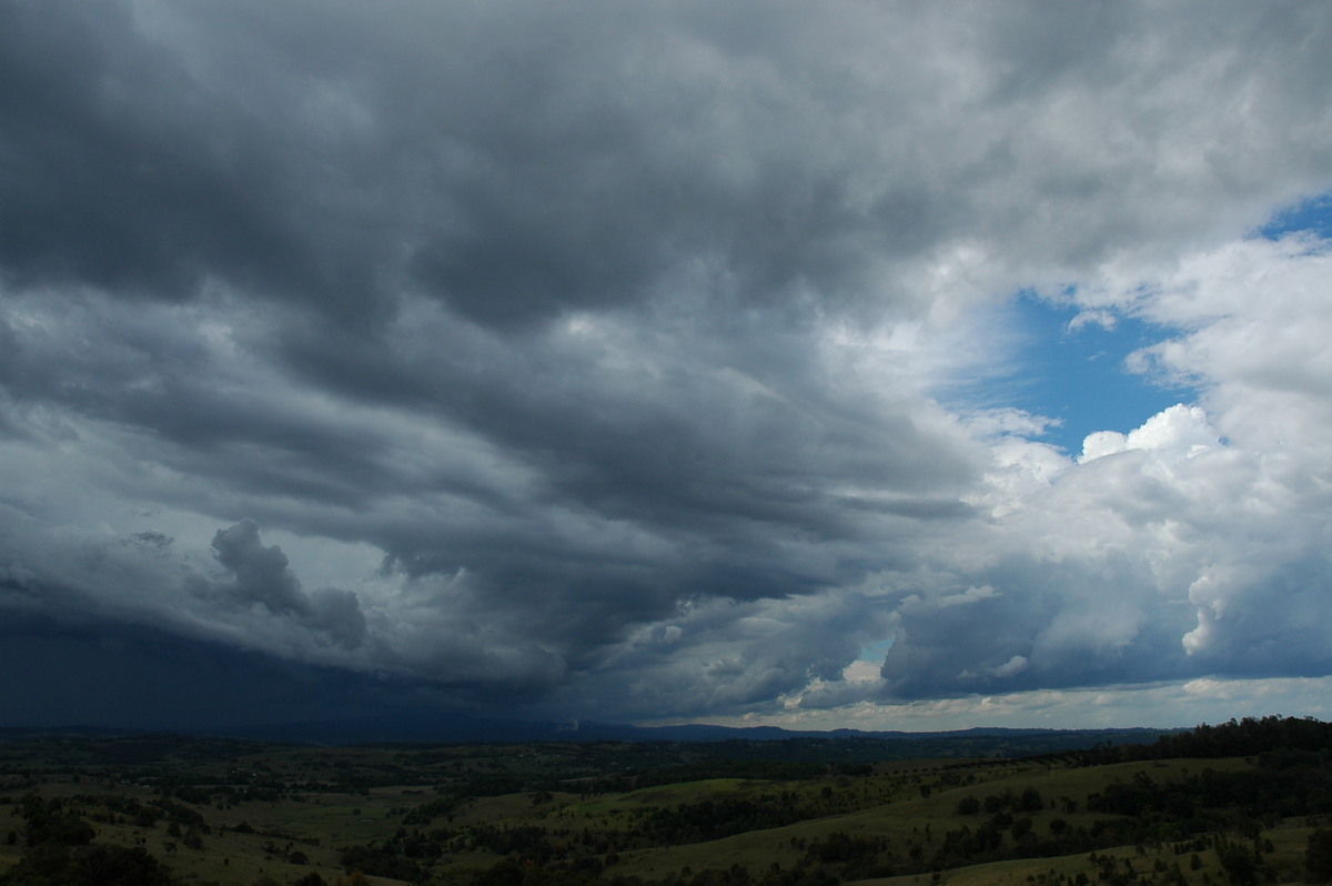 cumulonimbus thunderstorm_base : McLeans Ridges, NSW   21 October 2004