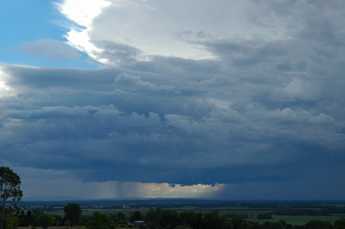 thunderstorm cumulonimbus_incus : Tregeagle, NSW   21 October 2004