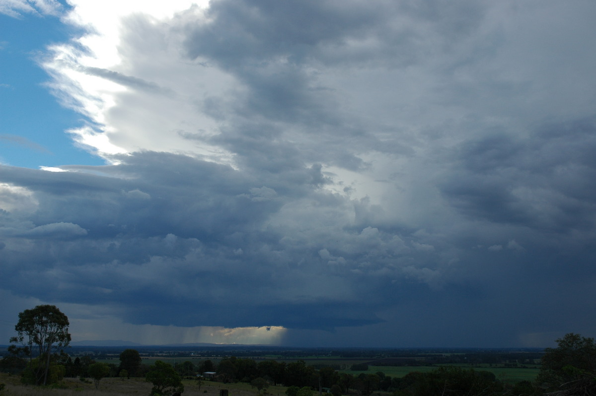 cumulonimbus thunderstorm_base : Tregeagle, NSW   21 October 2004