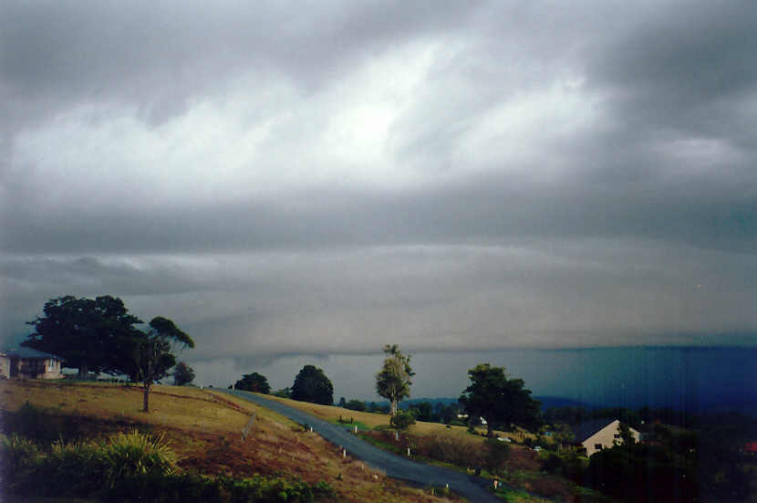 shelfcloud shelf_cloud : McLeans Ridges, NSW   21 October 2004