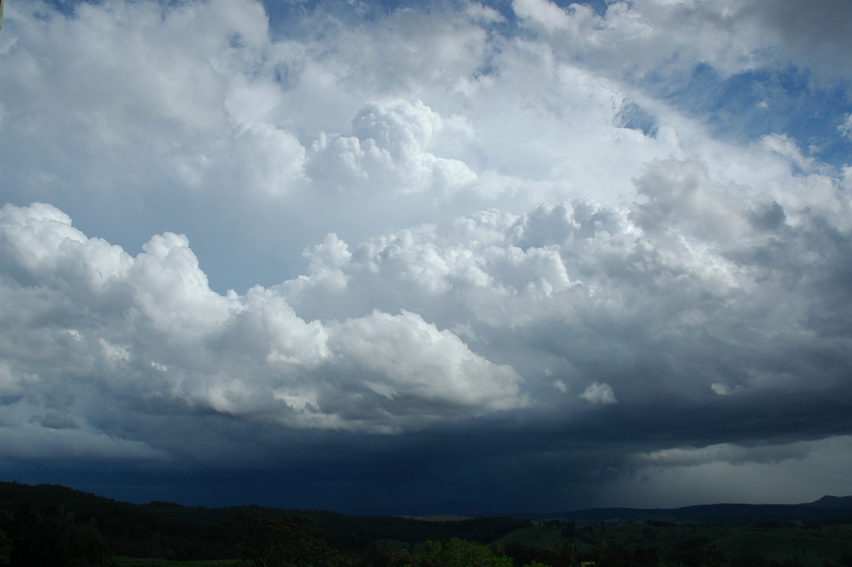 thunderstorm cumulonimbus_incus : Mallanganee NSW   9 November 2004