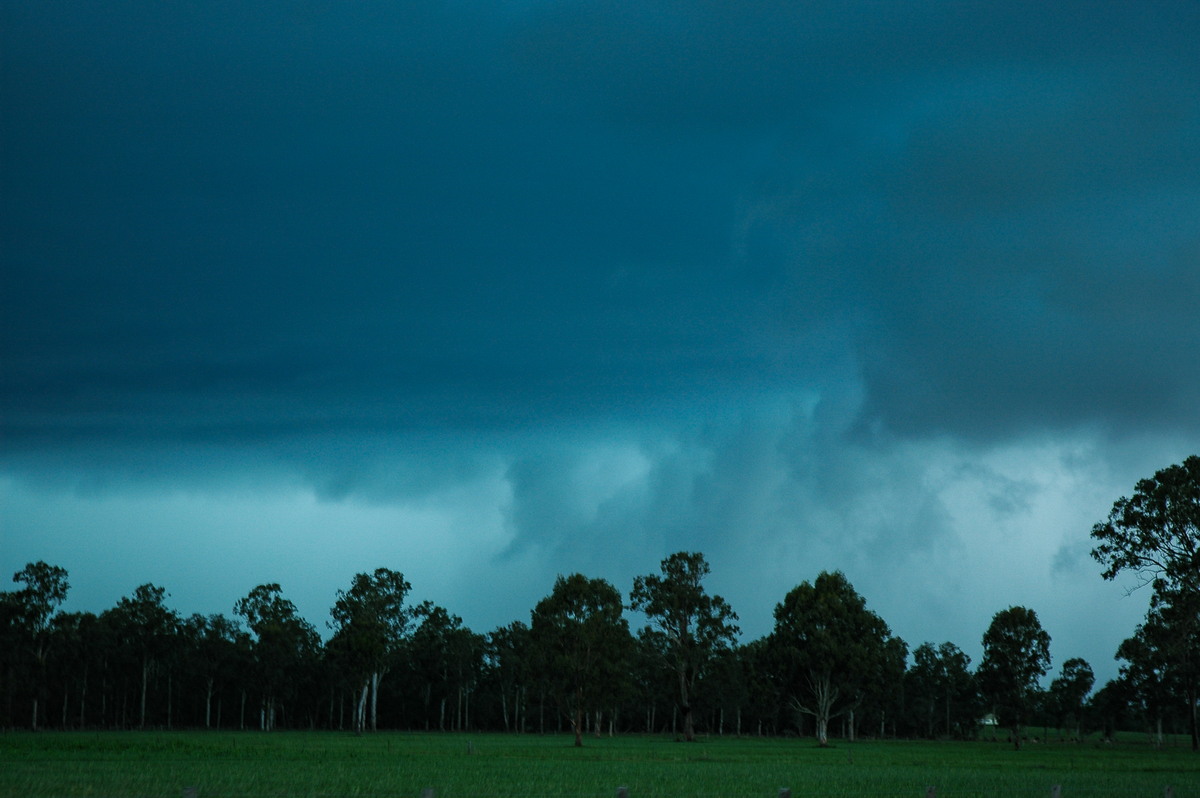 wallcloud thunderstorm_wall_cloud : S of Casino, NSW   9 November 2004