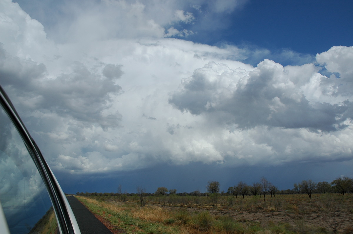 thunderstorm cumulonimbus_incus : W of Walgett, NSW   8 December 2004