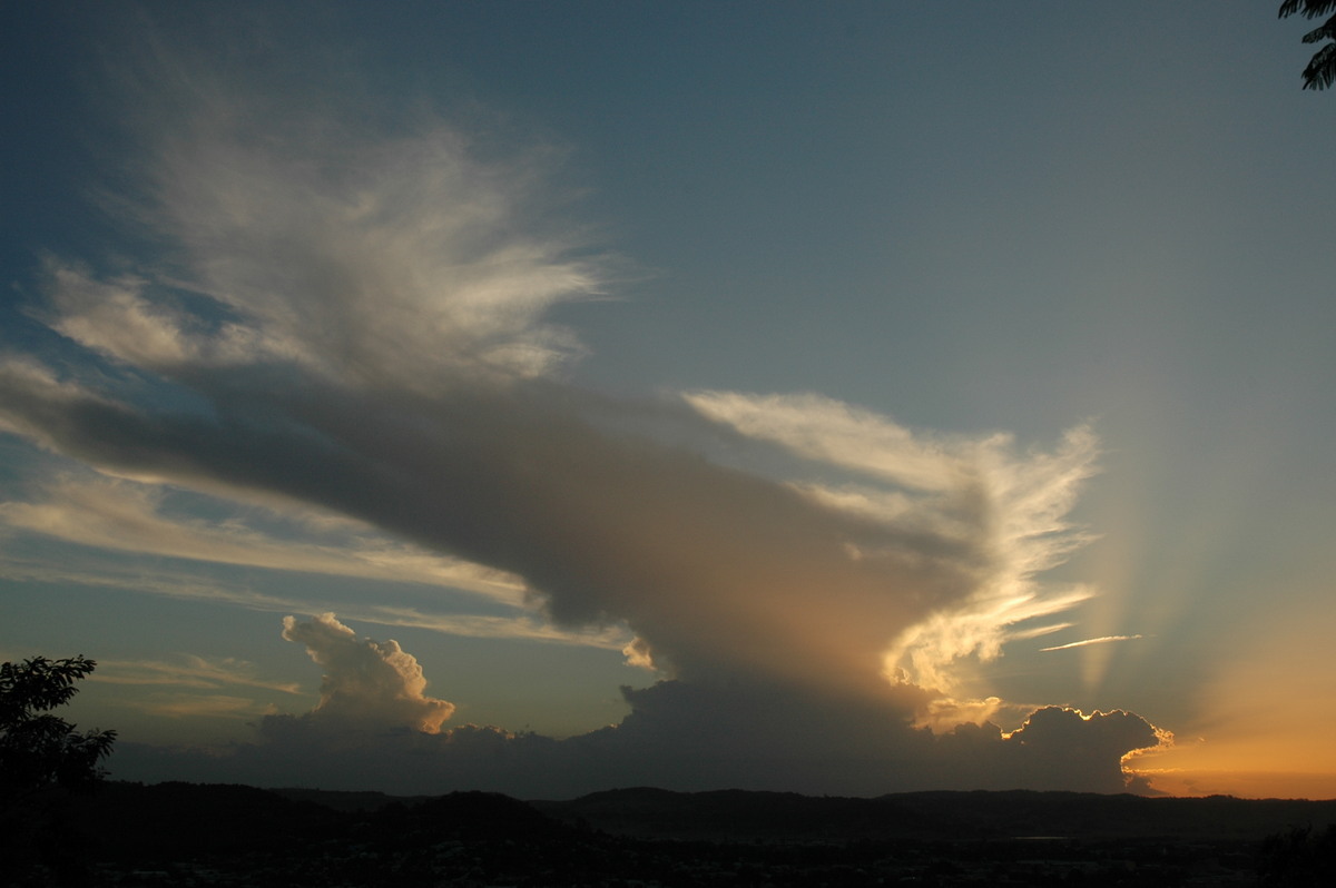 anvil thunderstorm_anvils : Parrots Nest, NSW   22 February 2005