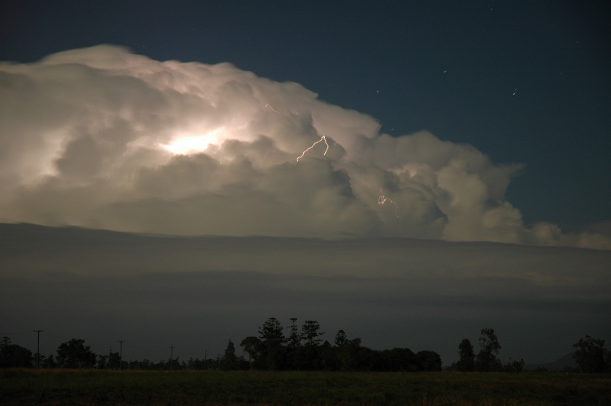 lightning lightning_bolts : Coraki, NSW   25 March 2005