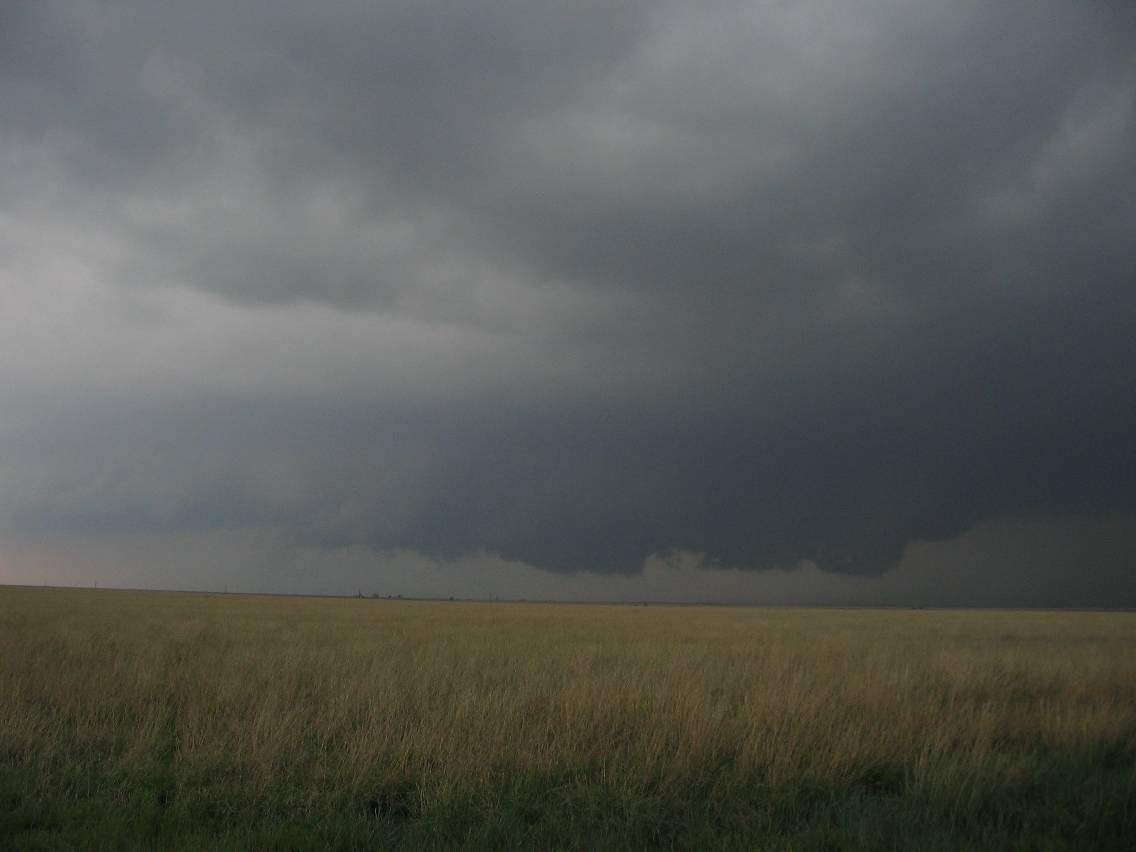 wallcloud thunderstorm_wall_cloud : South Plains, Texas, USA   12 May 2005