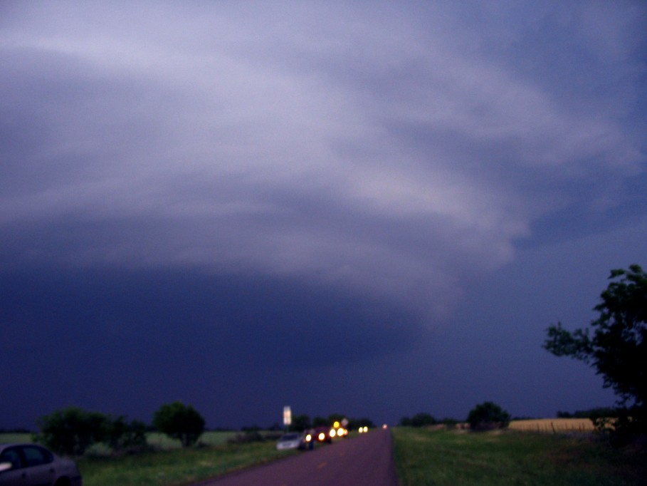 cumulonimbus supercell_thunderstorm : E of Benjamin, Texas, USA   13 May 2005