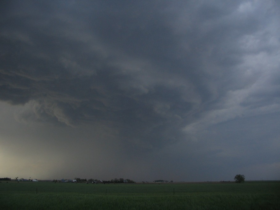 raincascade precipitation_cascade : near Eustis, Nebraska, USA   17 May 2005