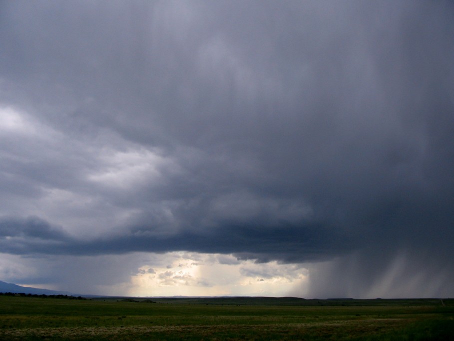 cumulonimbus supercell_thunderstorm : NW of Branson on route 160, Colorado, USA   30 May 2005