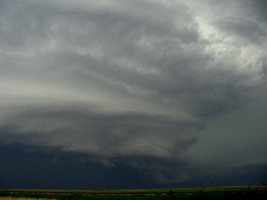 cumulonimbus supercell_thunderstorm : near Nazareth, Texas, USA   31 May 2005