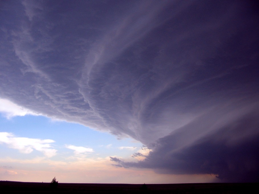 thunderstorm cumulonimbus_incus : I-70 near Flagler, Colorado, USA   2 June 2005