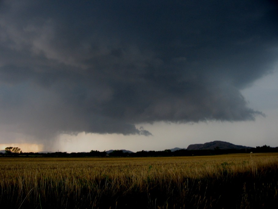 wallcloud thunderstorm_wall_cloud : Mountain Park, N of Snyder, Oklahoma, USA   5 June 2005