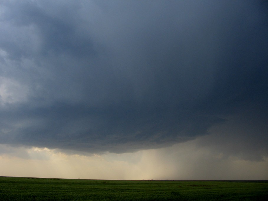 raincascade precipitation_cascade : Colby, Kansas, USA   6 June 2005