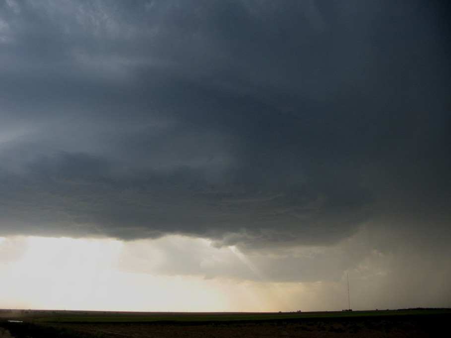 cumulonimbus supercell_thunderstorm : Colby, Kansas, USA   6 June 2005