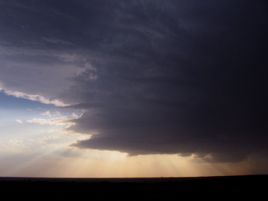 cumulonimbus supercell_thunderstorm : Lebanon, Nebraska, USA   6 June 2005