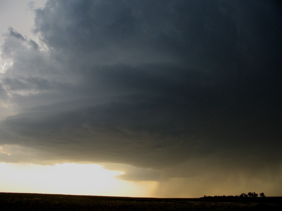 cumulonimbus thunderstorm_base : Lebanon, Nebraska, USA   6 June 2005